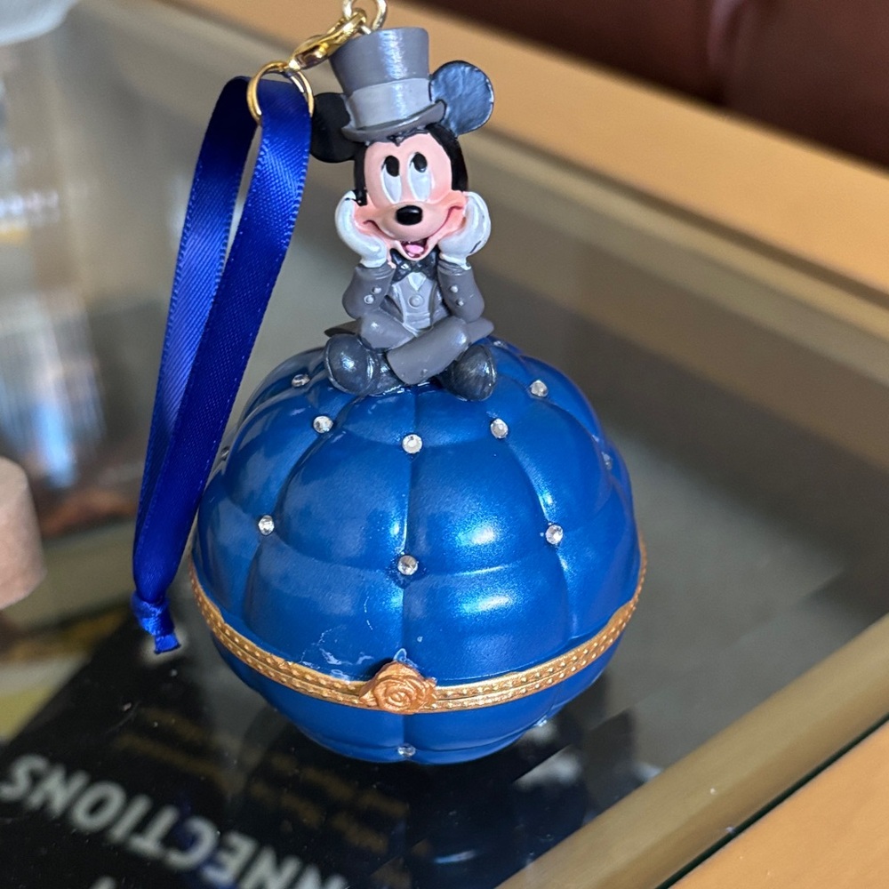 Disney Mickey Mouse Blue and Silver engagement ring box Ornament sketchbook